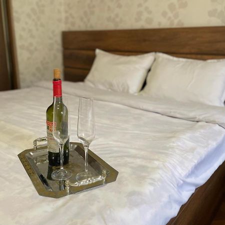 Story Guesthouse Степанцмінда Екстер'єр фото