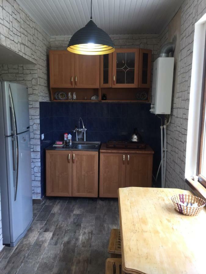 Story Guesthouse Степанцмінда Екстер'єр фото